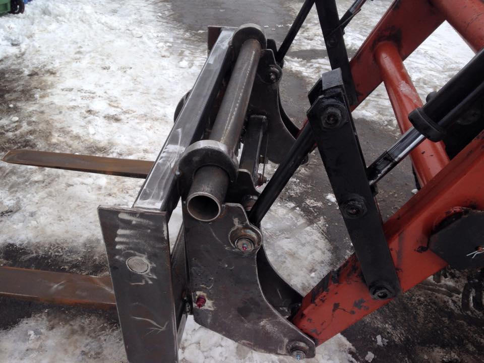 Tractor fork — detail